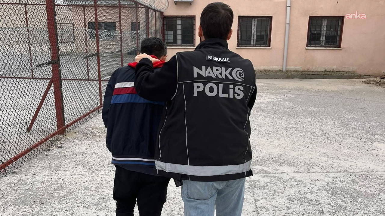 Kırıkkale’de Yürütülen Uyuşturucu Operasyonunda 110 Sentetik Uyuşturucu Ele Geçirildi ve 3 Kişi Tutuklandı