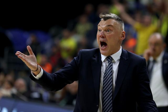 AA-20240109-33396082-33396068-FENERBAHCE_BEKO_PARTIZAN_BELGRADE