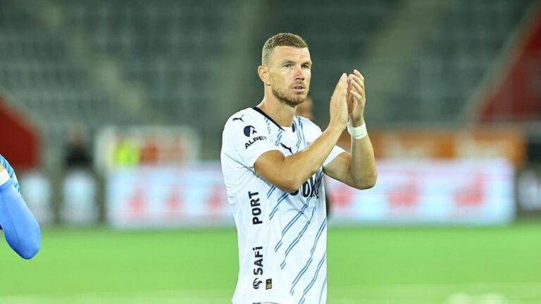Son Dakika Spor Haberi | Edin Dzeko, imzayı atıyor